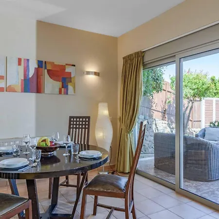Dreamview Villa *